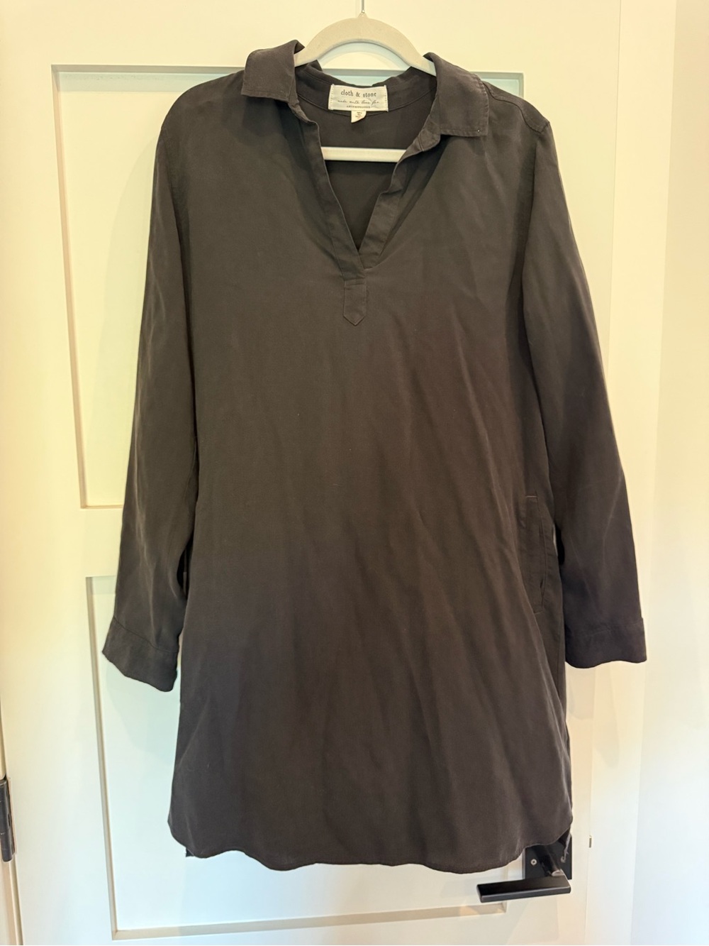 Anthropologie Relaxed Long-Sleeve Tunic Dress in Charcoal